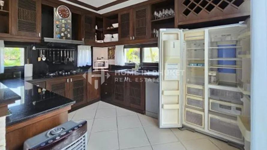 Casa de 3 dormitorios en Nai Harn Beach, Thailand No. 93 № 14