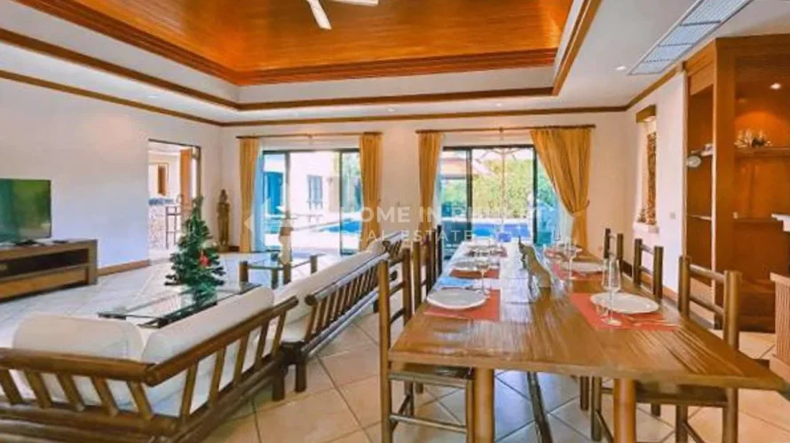 Maison de 3 chambres à Nai Harn Beach, Thailand No. 88 № 1