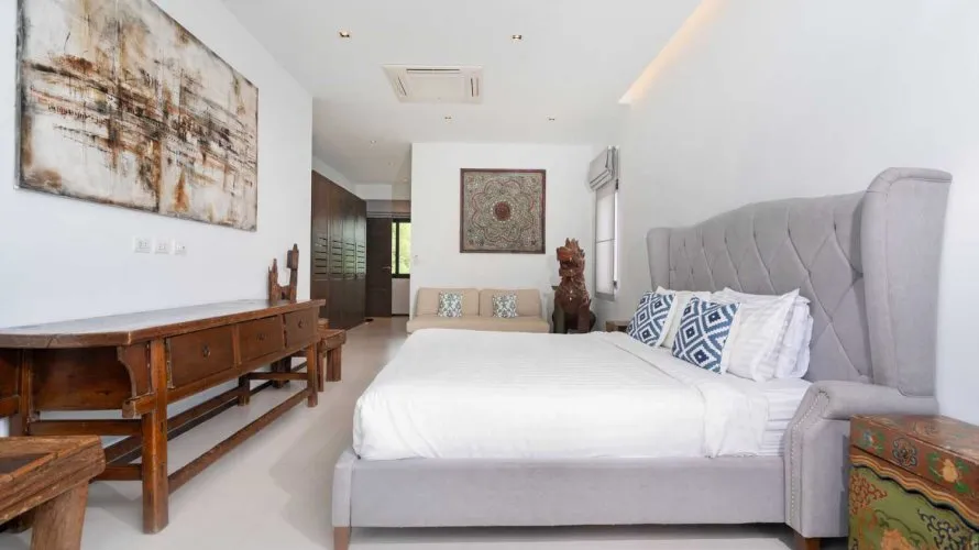 3 bedrooms house for sale, Nai Harn Beach, Thailand No. 30 № 7