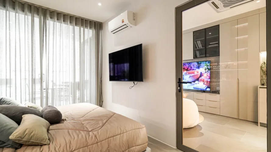 1 bedroom condominium for sale, Nai Harn Beach, Thailand No. 81 № 8