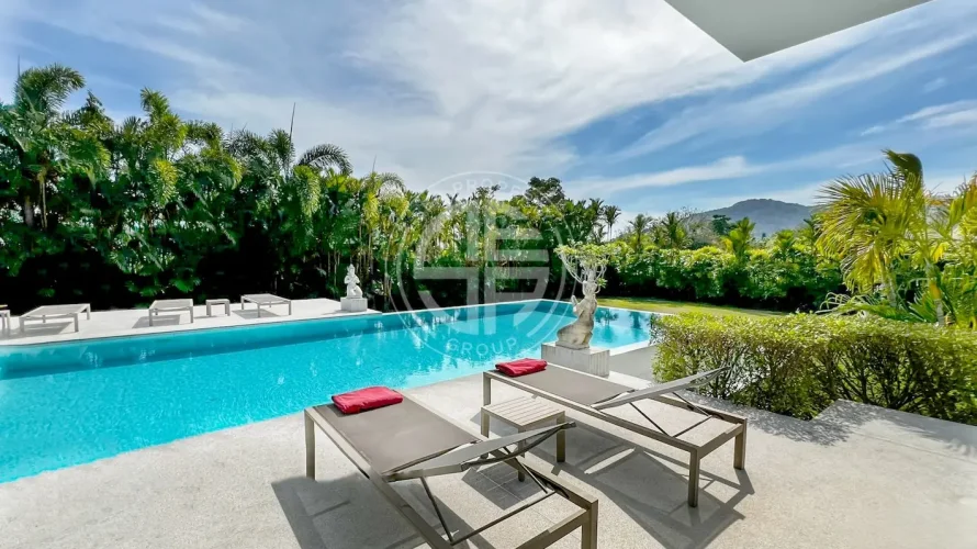 4 bedrooms villa for sale, Nai Harn Beach, Thailand No. 116 № 11