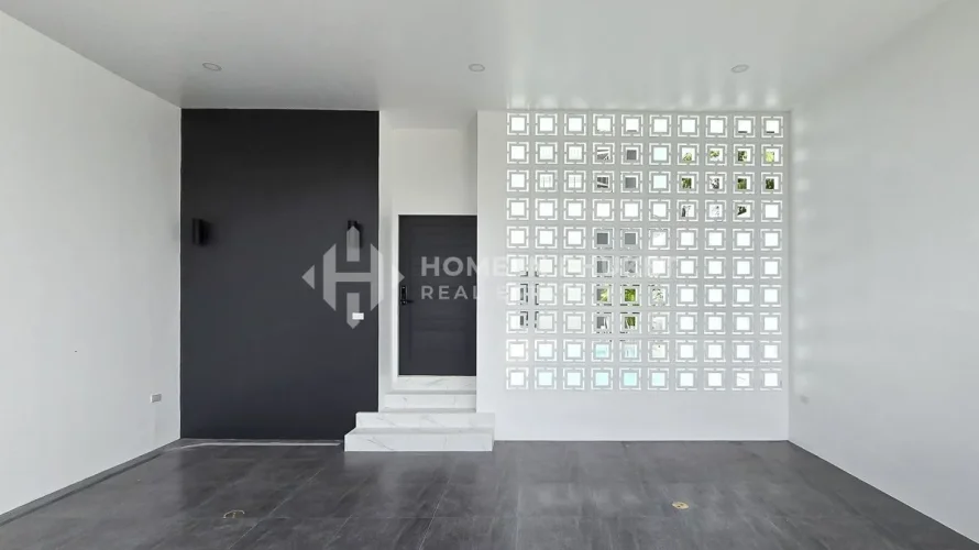 3 bedrooms house for sale, Nai Harn Beach, Thailand No. 73 № 12