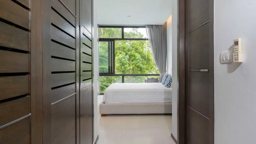 3 bedrooms house for sale, Nai Harn Beach, Thailand No. 30 № 6