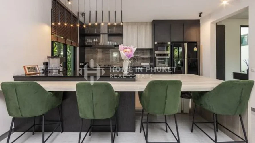 4 bedrooms house for sale, Nai Harn Beach, Thailand No. 89 № 5