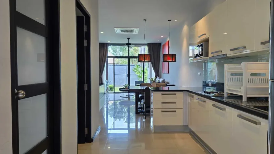 2 bedrooms house for sale, Nai Harn Beach, Thailand No. 40 № 18