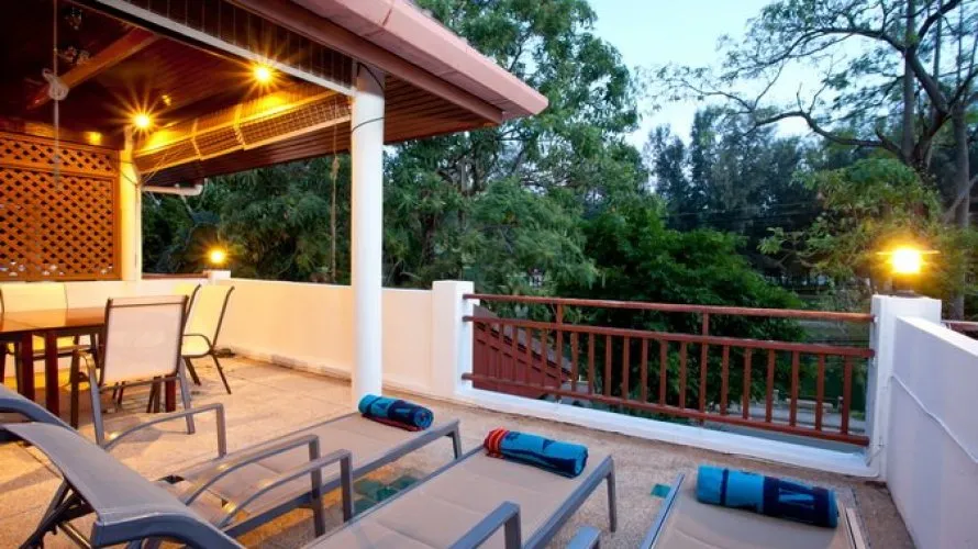 4 bedrooms townhouse for sale, Nai Harn Beach, Thailand No. 27