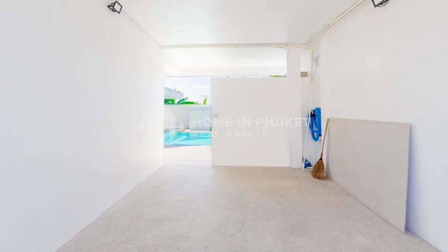 3 bedrooms house for sale, Nai Harn Beach, Thailand No. 71 № 24