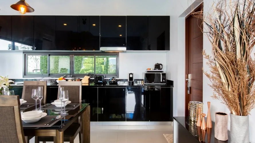 2 bedrooms house for sale, Nai Harn Beach, Thailand No. 13 № 10