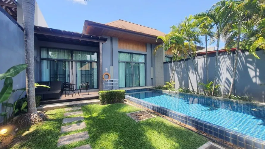 2 bedrooms villa for sale, Nai Harn Beach, Thailand No. 32