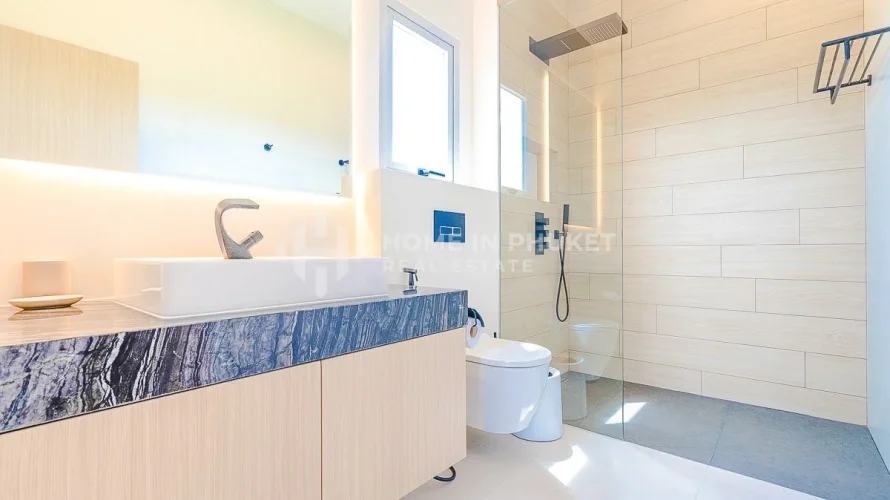 5 bedrooms house for sale, Nai Harn Beach, Thailand No. 65 № 23