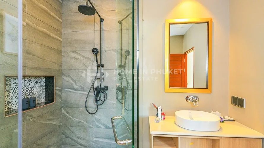 3 bedrooms house for sale, Nai Harn Beach, Thailand No. 70 № 11