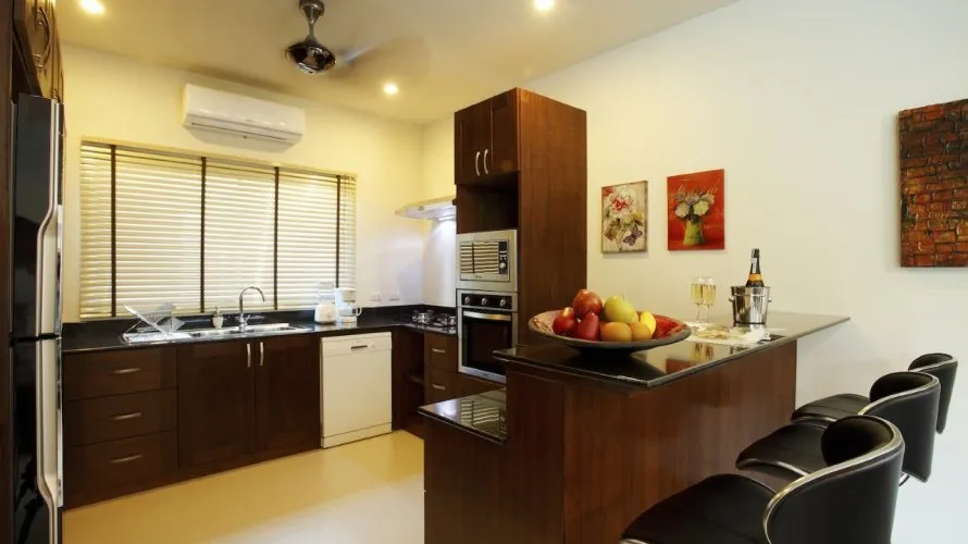 3 bedrooms villa for sale, Nai Harn Beach, Thailand No. 26 № 10