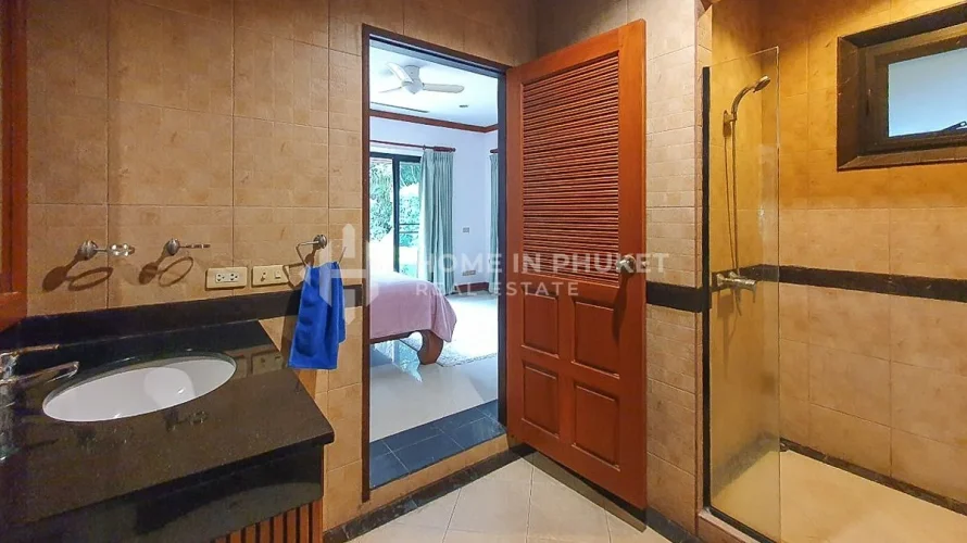 4 bedrooms house for sale, Nai Harn Beach, Thailand No. 66 № 18