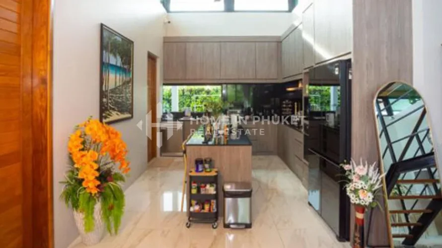 4 bedrooms house for sale, Nai Harn Beach, Thailand No. 110 № 6