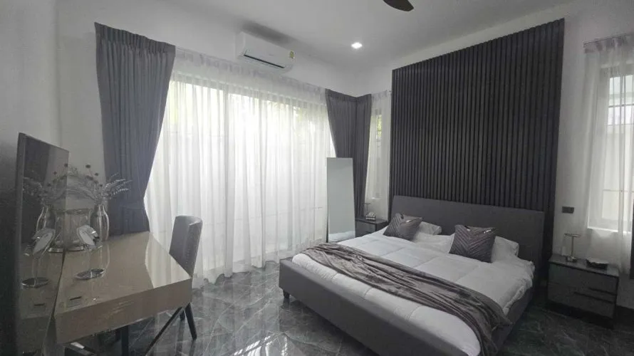 2 bedrooms house for sale, Nai Harn Beach, Thailand No. 43 № 18