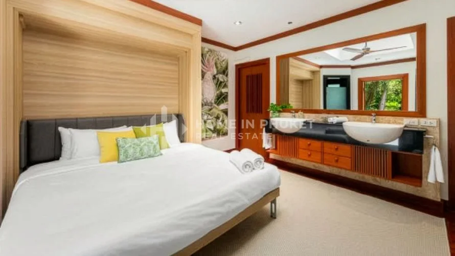 3 bedrooms house for sale, Nai Harn Beach, Thailand No. 91 № 15