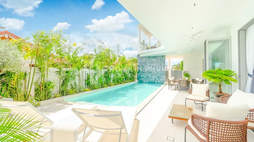 5 bedrooms house for sale, Nai Harn Beach, Thailand No. 65