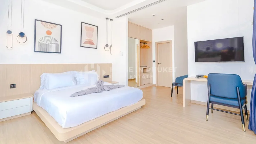 5 bedrooms house for sale, Nai Harn Beach, Thailand No. 65 № 25