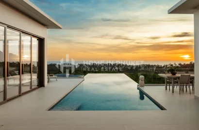 4 bedrooms house for sale, Nai Harn Beach, Thailand No. 361