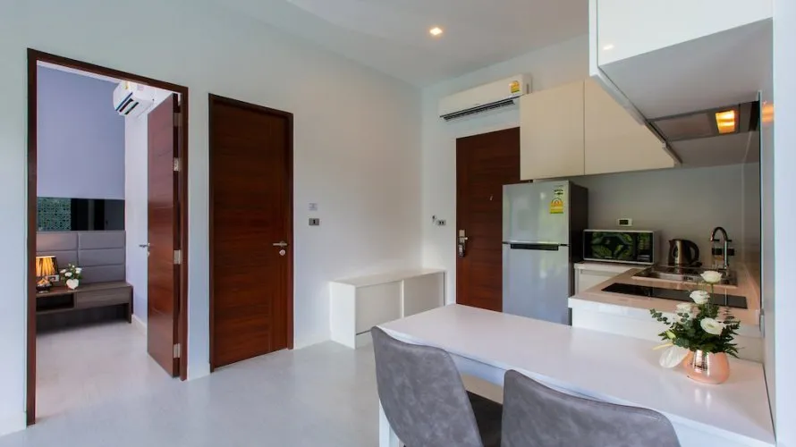 1 bedroom condominium for sale, Nai Harn Beach, Thailand No. 364 № 12